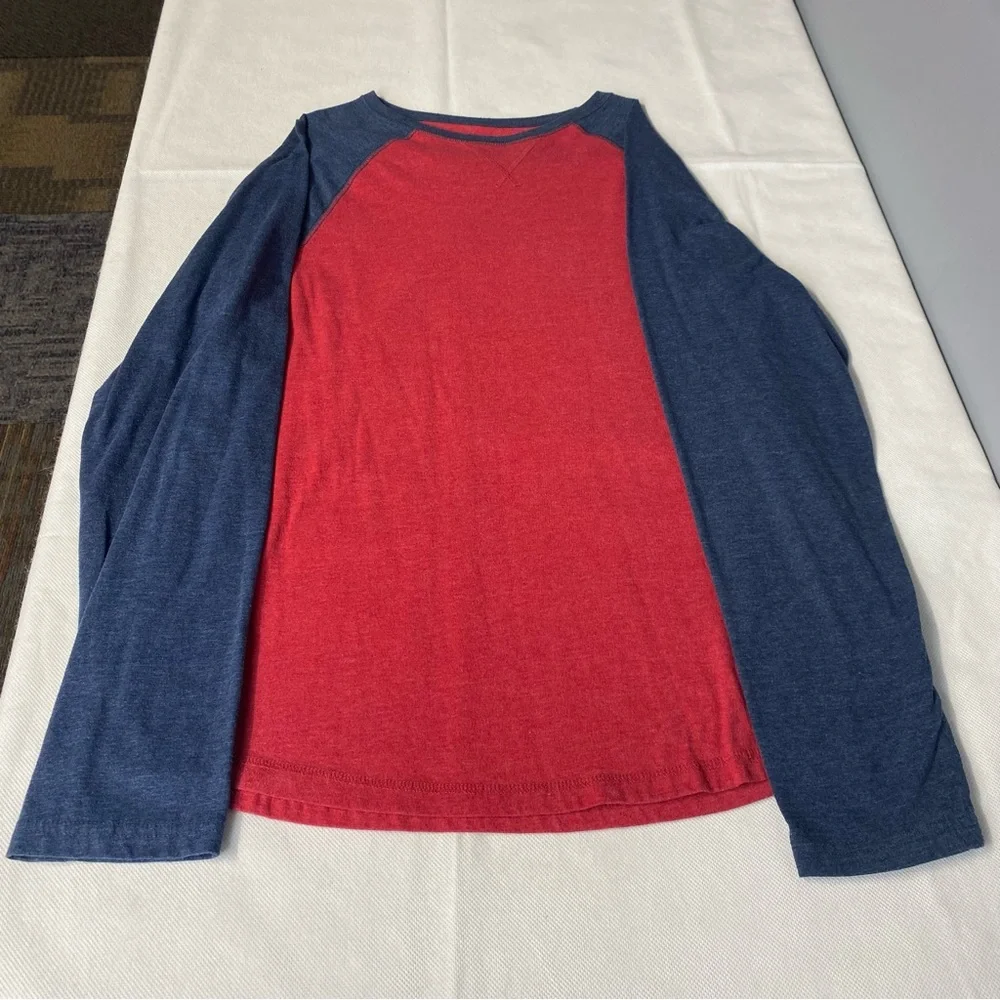 Urban Pipeline Baseball Tshirt Mens Size Large Red Blue Long Sleeve